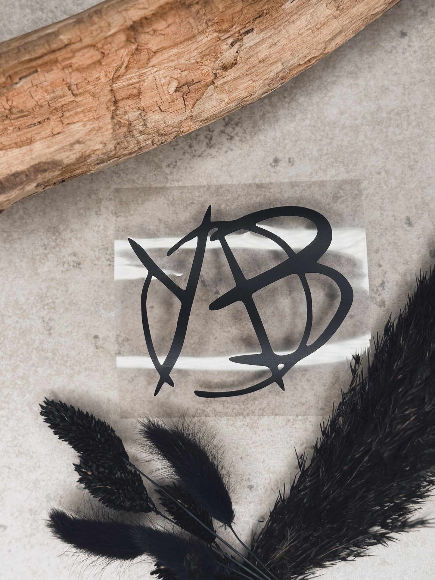 Sticker "YB"