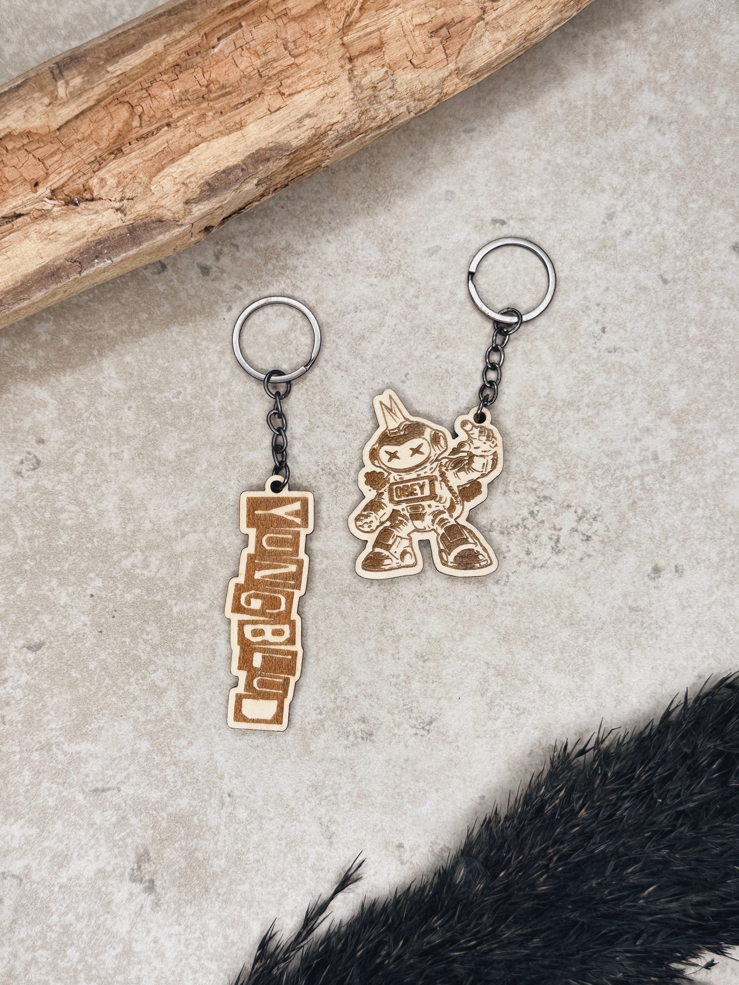 Keychain "YB"